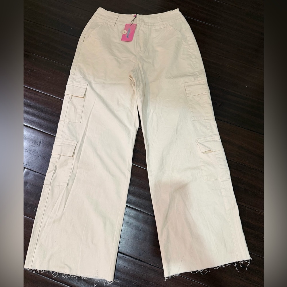 Edikted Cream Cargo Pants raw hem NWT XS